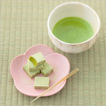 Matcha (Green Tea) Flavored ‘Nama’ Chocolate (Royce)
